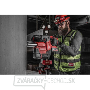 Milwaukee M18 ONEFHXDEL-552C (5,5 Ah) 4-režimové akumulátorové kladivo 26 mm SDS-plus s maticou Fixtec a odsávaním Náhľad