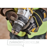 AKU príklepová vŕtačka 18V XR DeWALT DCD1007WW1T 1x8Ah Náhľad